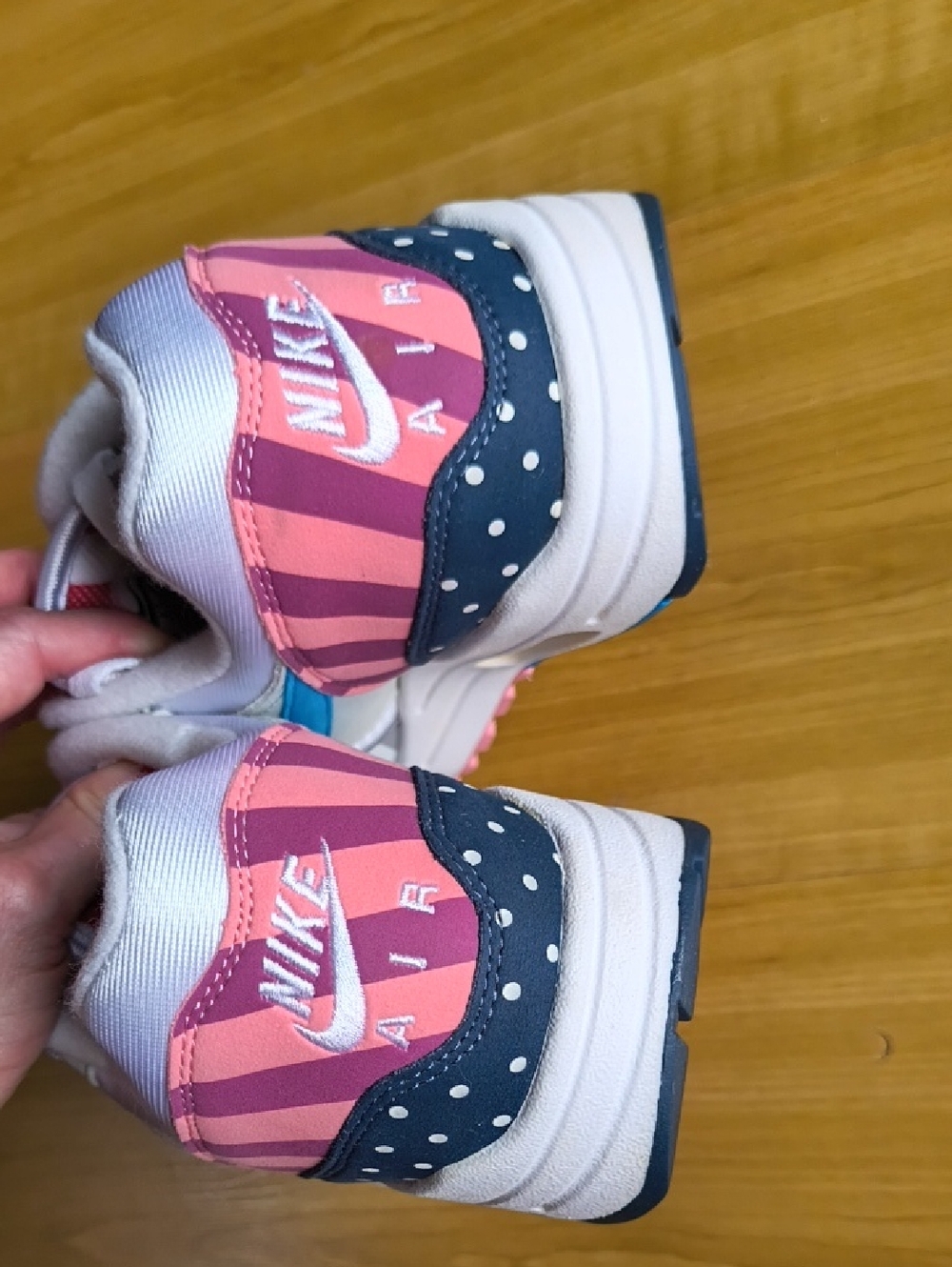 Nike Air Max 1 Collab With Dutch artist Piet Parra Size 7.5 Like New - Picture 7 of 16